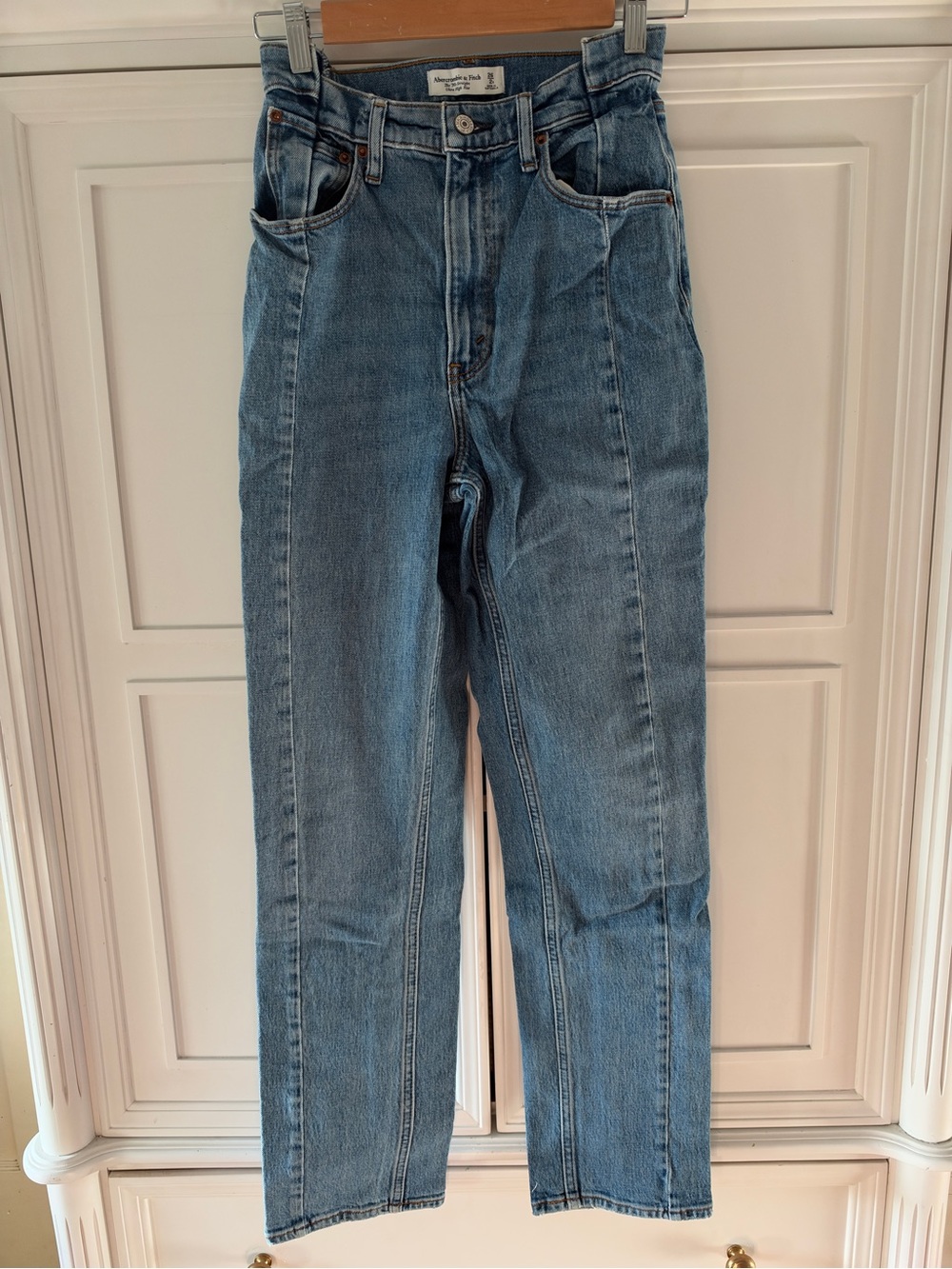 Abercrombie The 90’s Straight Ultra High Rise Jean